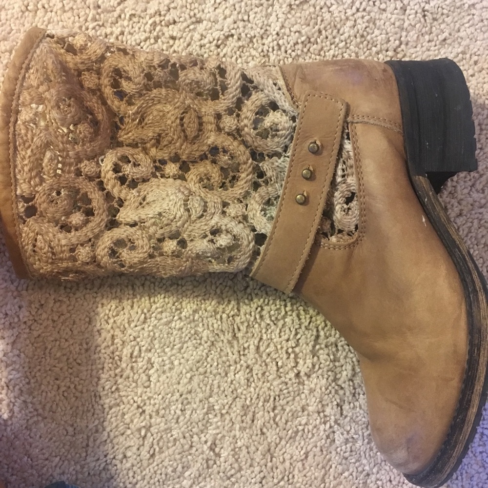 Lace free people booties!